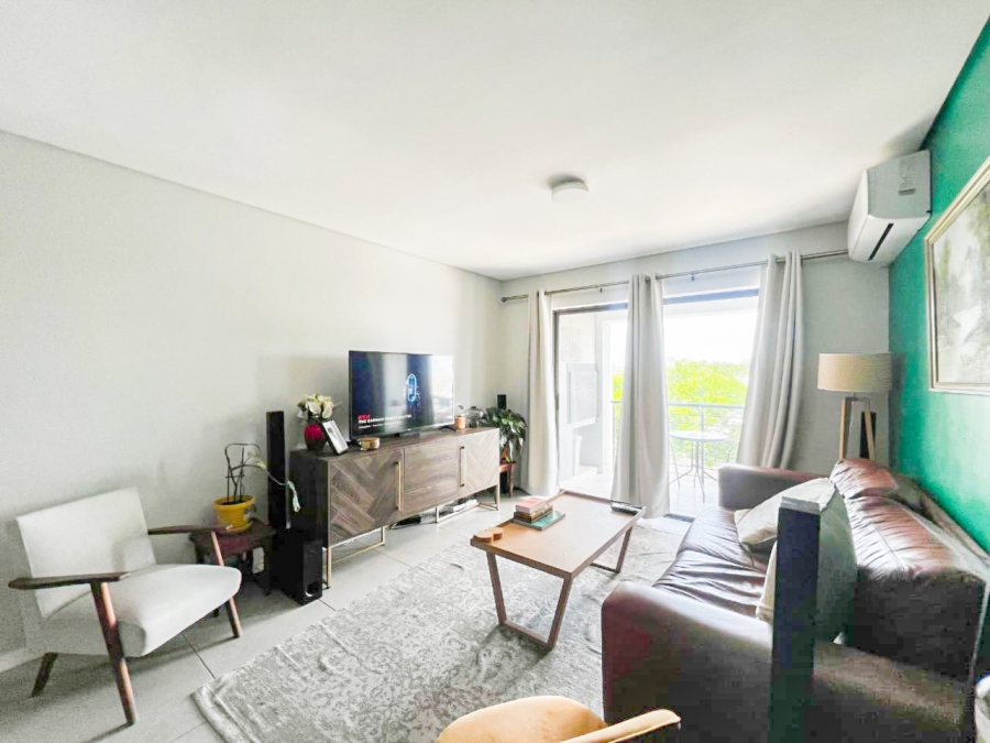 2 Bedroom Property for Sale in Loucharmante Western Cape